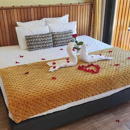 Maison Le Patio Jacuzzi Saint-Denis Ngoại thất bức ảnh