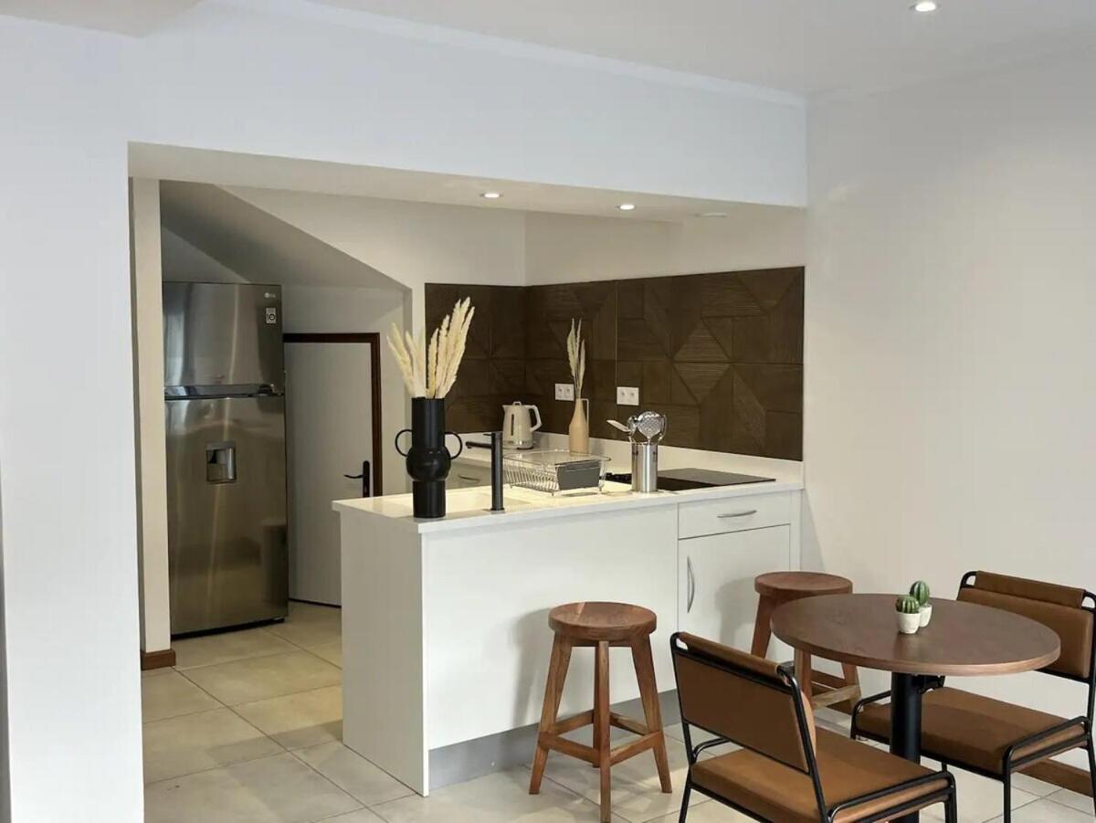 Maison Le Patio Jacuzzi Saint-Denis Ngoại thất bức ảnh