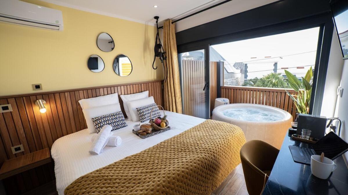 Maison Le Patio Jacuzzi Saint-Denis Ngoại thất bức ảnh