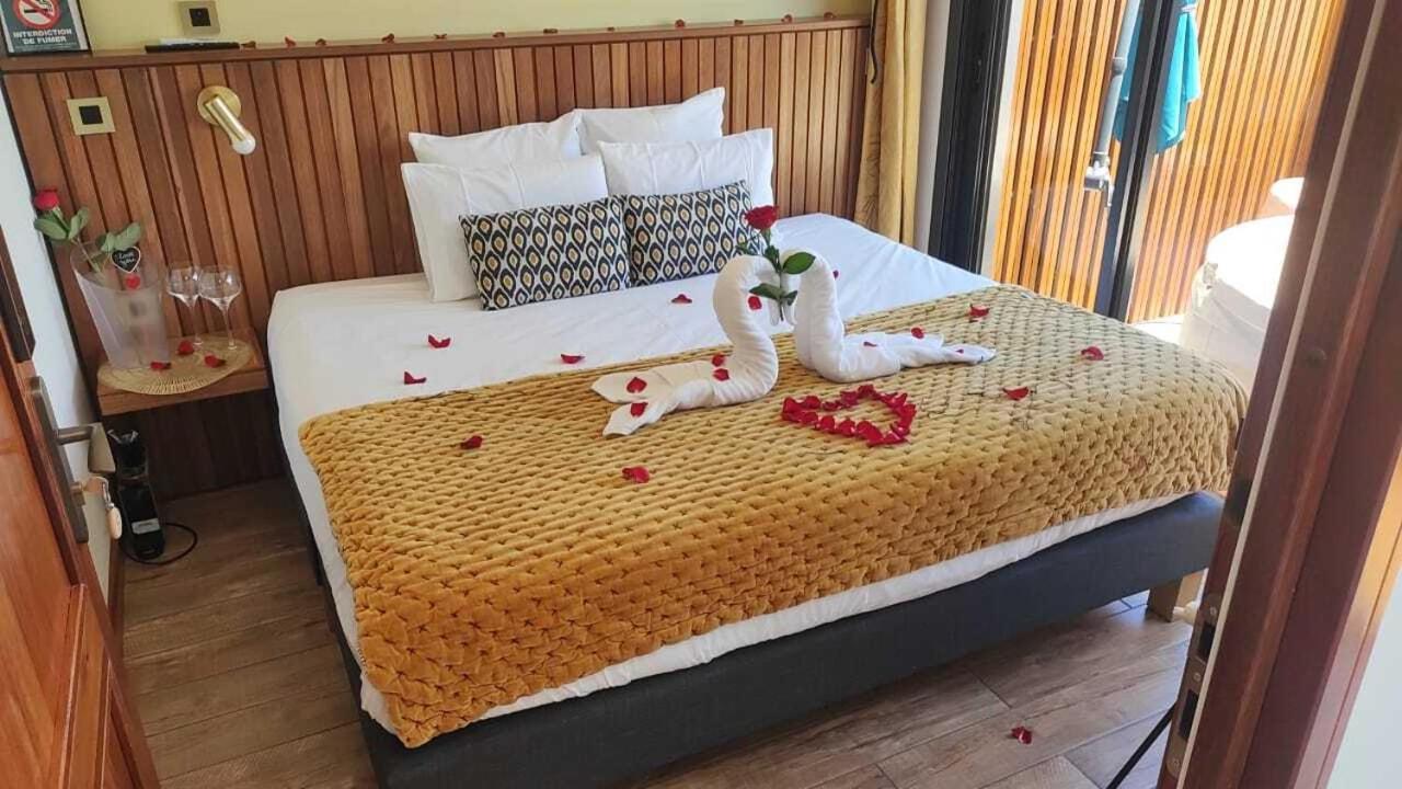 Maison Le Patio Jacuzzi Saint-Denis Ngoại thất bức ảnh